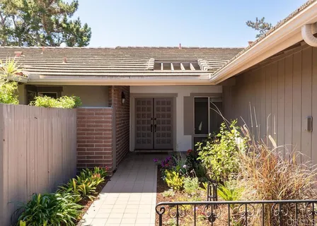 $1,650,000 | 131 Ebano Court, Solana Beach, CA 92075