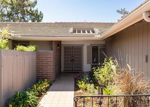 $1,650,000 | 131 Ebano Court, Solana Beach, CA 92075