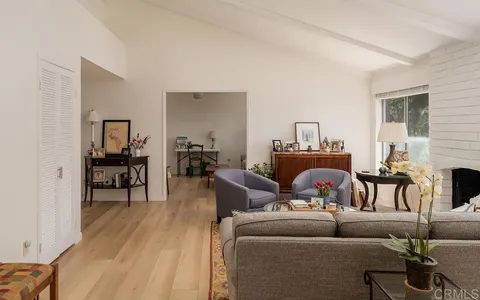 $1,650,000 | 131 Ebano Court, Solana Beach, CA 92075