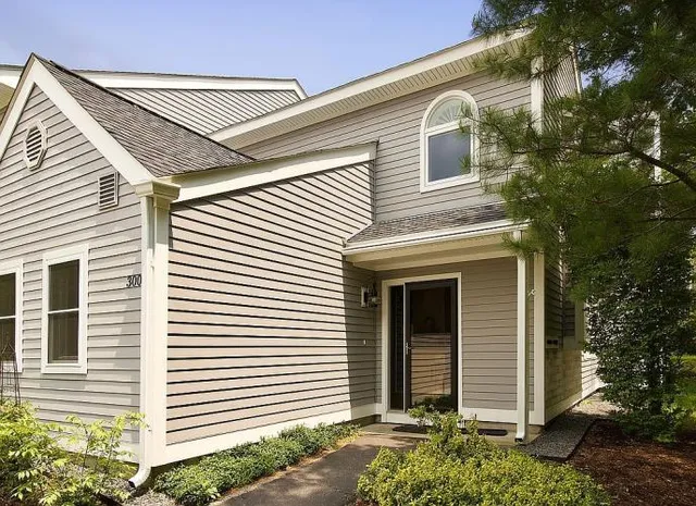 $650,000 | 2601 Hockley Drive, Hingham, MA 02043
