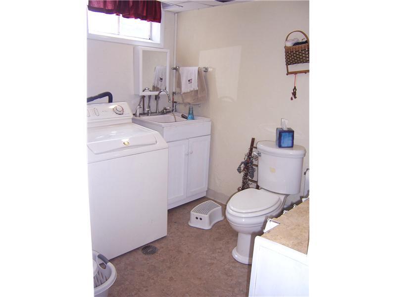 600 Chinaberry Road Monroeville, PA 15146 - Photo 13 of 17 Other. Powder Room/Laundry