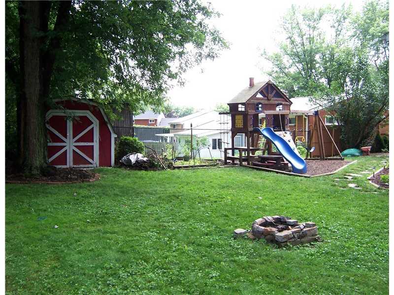 600 Chinaberry Road Monroeville, PA 15146 - Photo 15 of 17 Yard/Garden. Fenced Yard too!