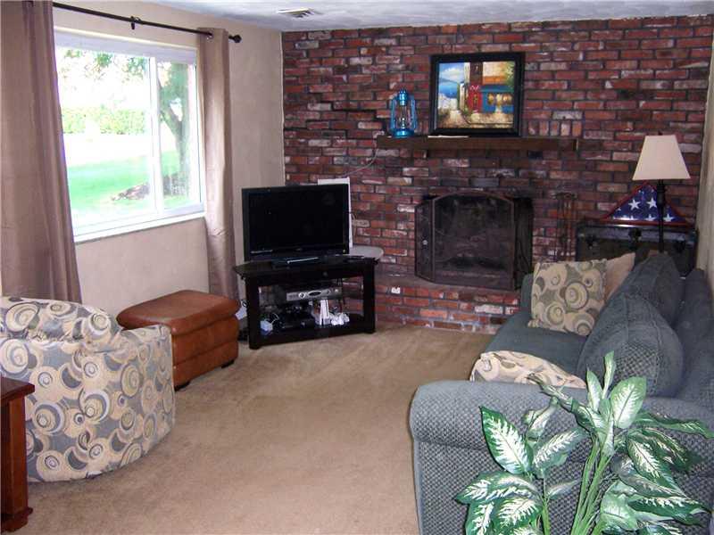 600 Chinaberry Road Monroeville, PA 15146 - Photo 7 of 17 Family Room. Raised Hearth Brick Fireplace with Gas Logs!