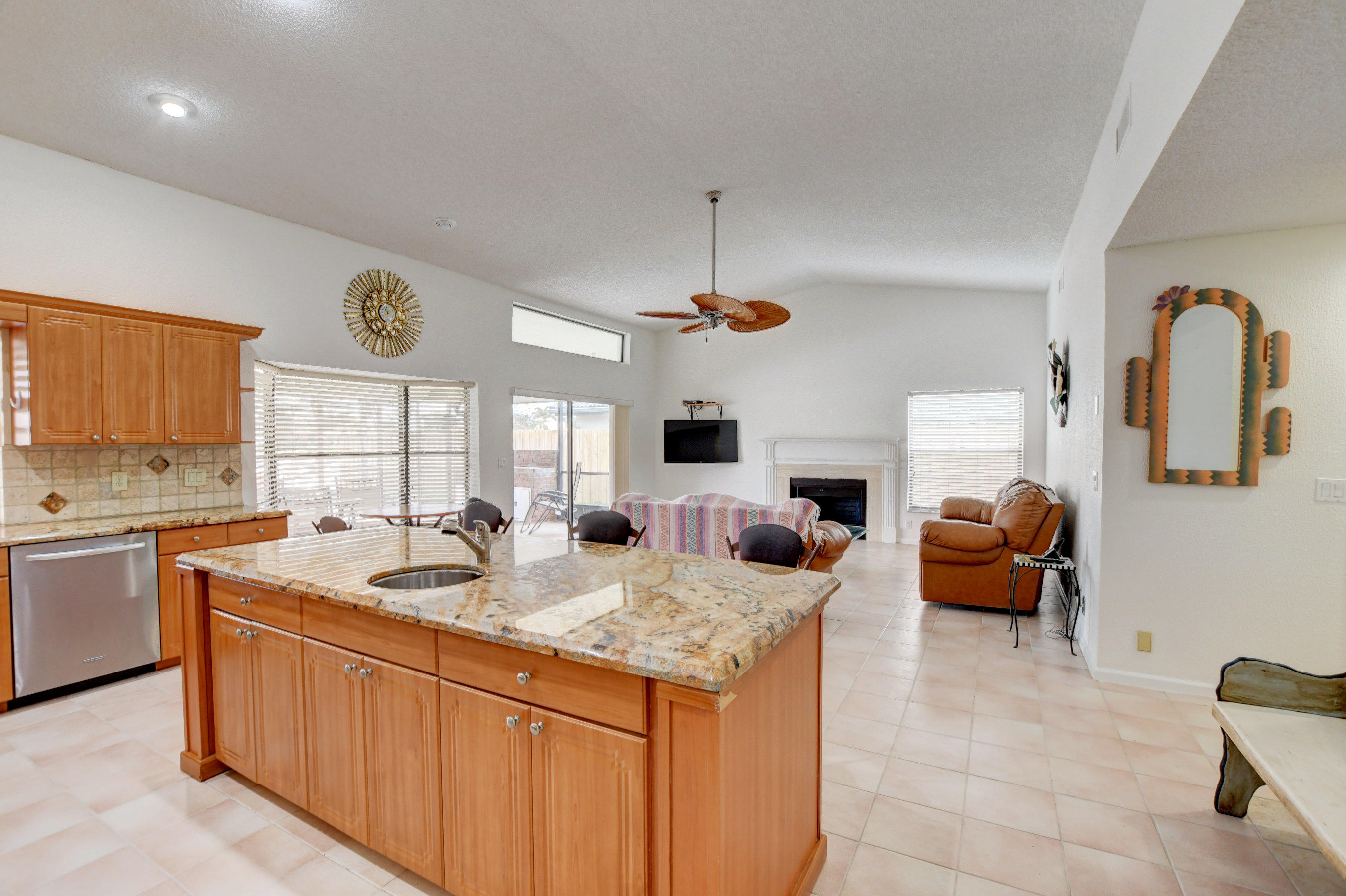 11511 Island Lakes Lane Boca Raton, FL 33498 - Photo 13 of 63 27_ebf_2977and4more