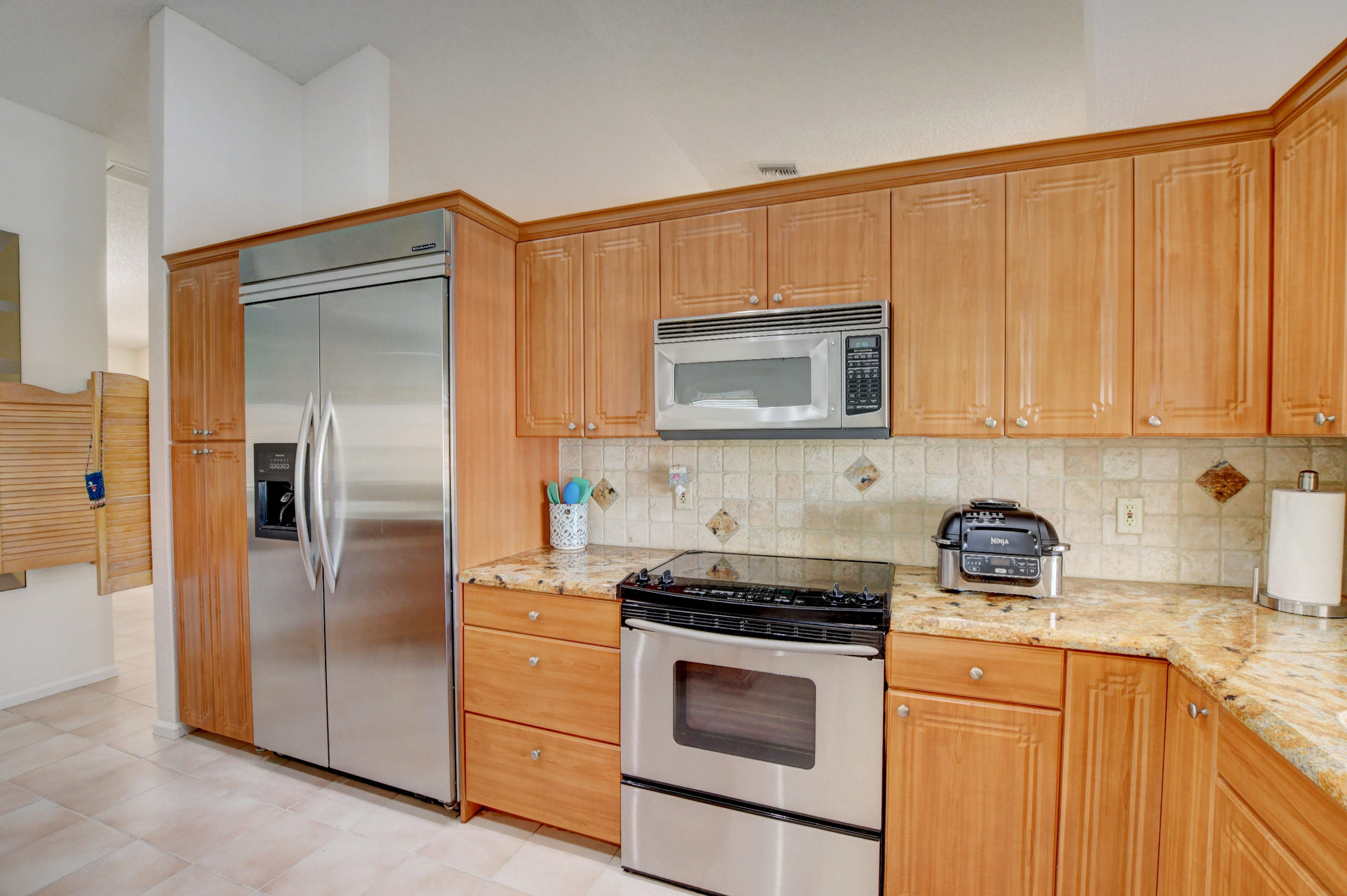 11511 Island Lakes Lane Boca Raton, FL 33498 - Photo 16 of 63 30_ebf_2992and4more