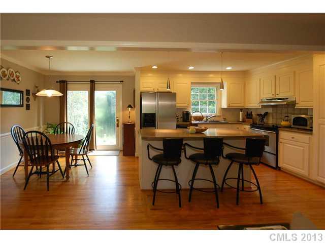 3313 Stocktie Road Charlotte, NC 28210 - Photo 4 of 15 Gallery Image 4