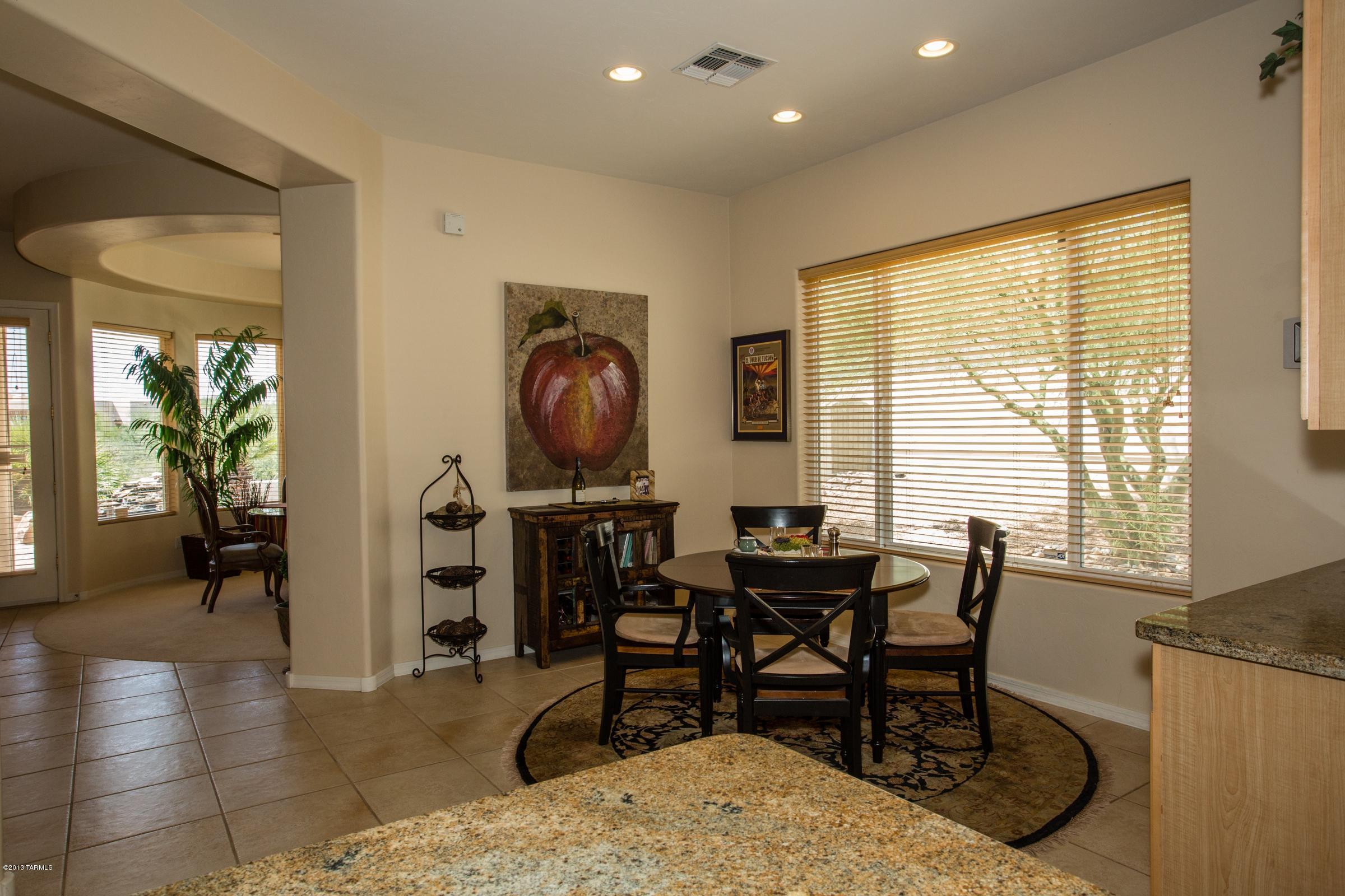 12723 North Morgan Ranch Road Oro Valley, AZ 85755 - Photo 16 of 35