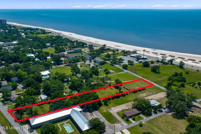 $450,000 | 519 16th Street, Gulfport, MS 39507