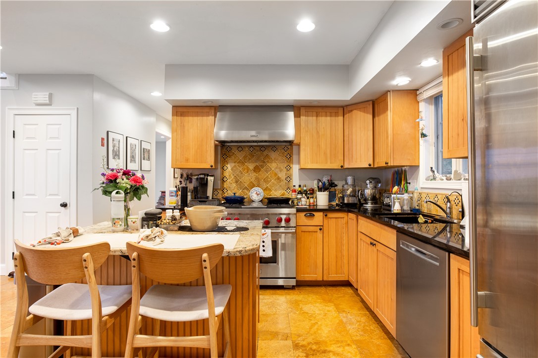 35 Seaspray Way Little Compton, RI 02837 - Photo 16 of 35 Gallery Image 16