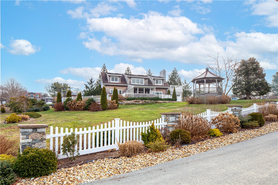 35 Seaspray Way Little Compton, RI 02837 - Photo 2 of 35 Gallery Image 2