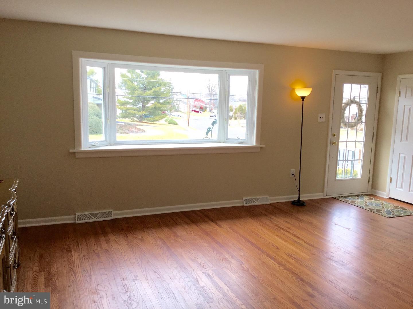 779 Phillips Road Warminster, PA 18974 - Photo 3 of 15 Gallery Image 3
