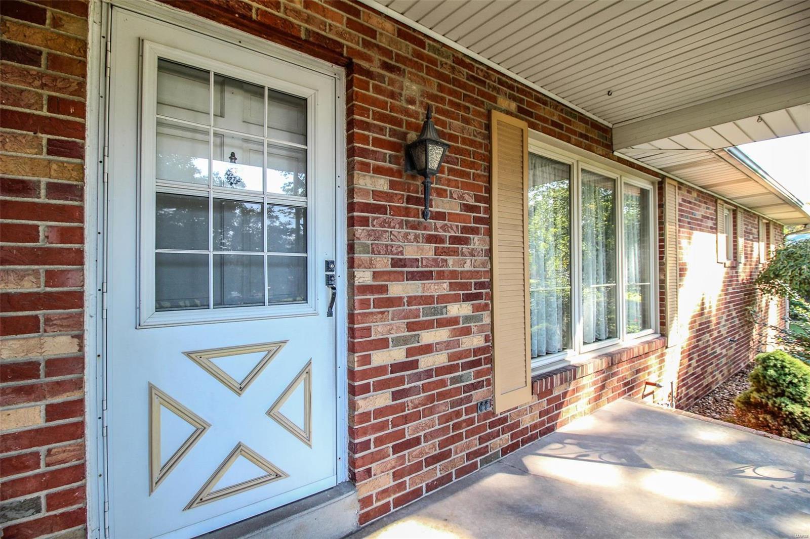 2429 Morrison Road Granite City, IL 62040 - Photo 3 of 45 Gallery Image 3