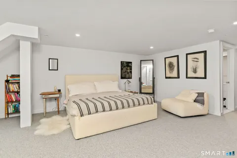 $7,000 | 140 Rowayton Avenue, Unit E, Norwalk, CT 06853