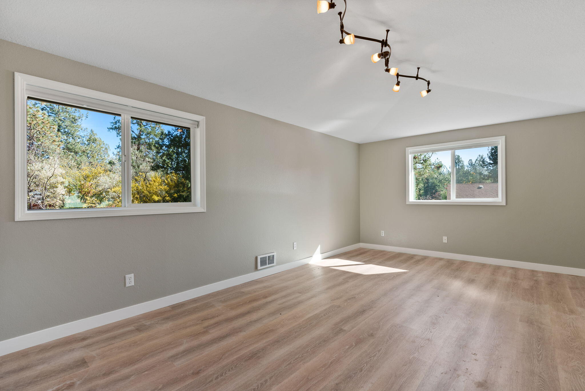20886 King David Avenue Bend, OR 97702 - Photo 25 of 40