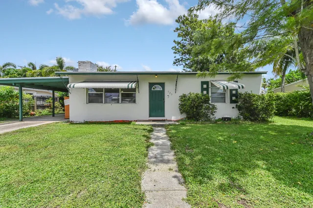 $325,000 | 629 Dogwood Road, West Palm Beach, FL 33409