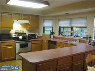 86 Bunning Drive Voorhees, NJ 08043 - Photo 2 of 12