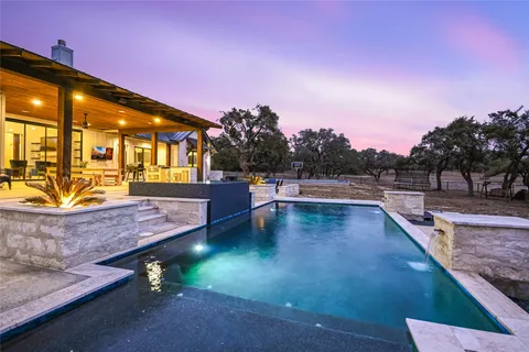 $2,990,000 | 207 Gwendolyns Trail, Wimberley, TX 78676