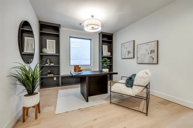 $1,499,900 | 2410 Quenby Street, Houston, TX 77005