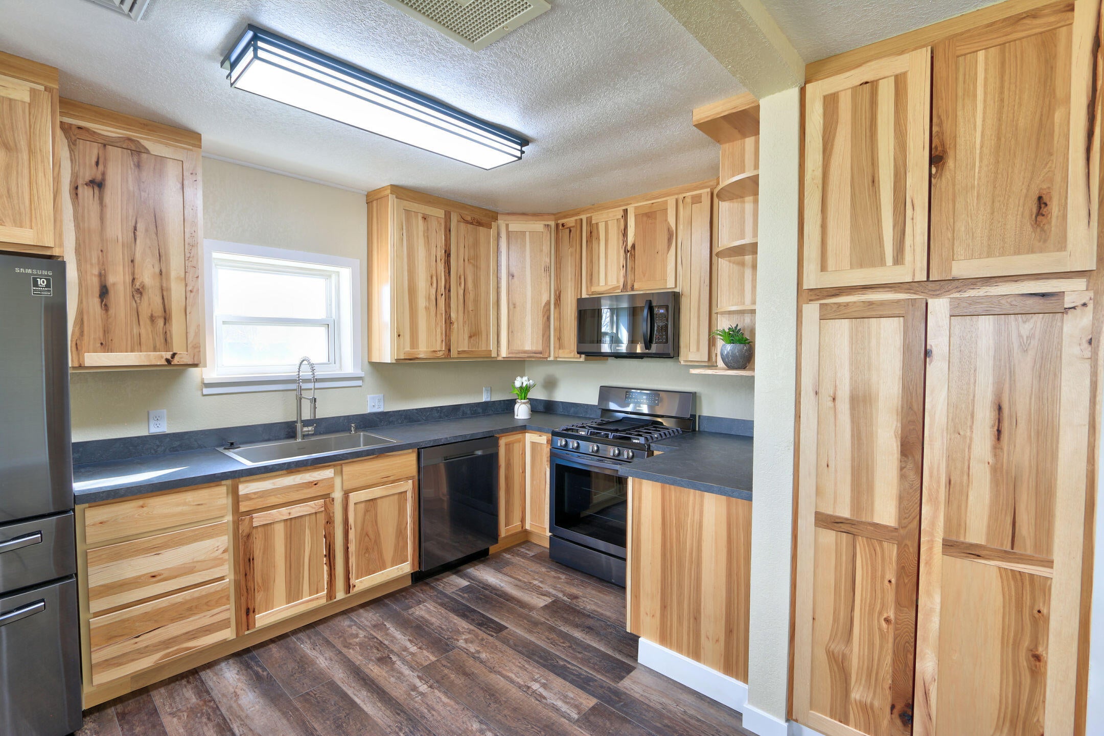 3185 Harpold Road Bonanza, OR 97623 - Photo 8 of 22 IMG_0066_67_68_69_70_71_72