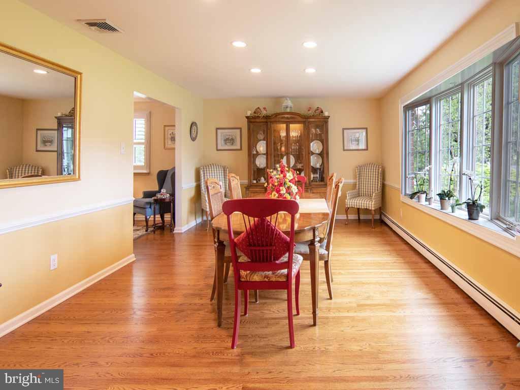 75 Karen Road Holland, PA 18966 - Photo 4 of 55 Expansive Dining room with recessed lights