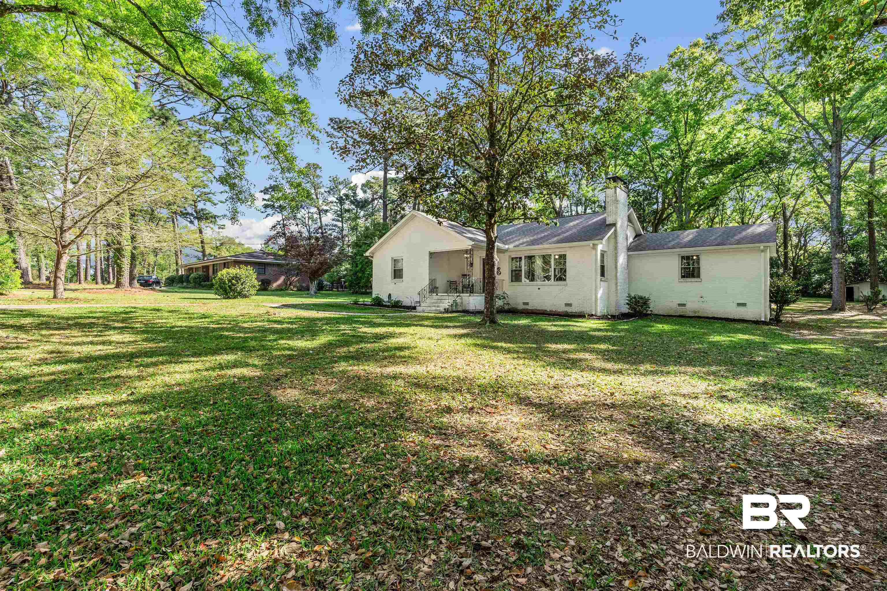 307 Gaines Avenue Mobile, AL 36609 - Photo 2 of 29