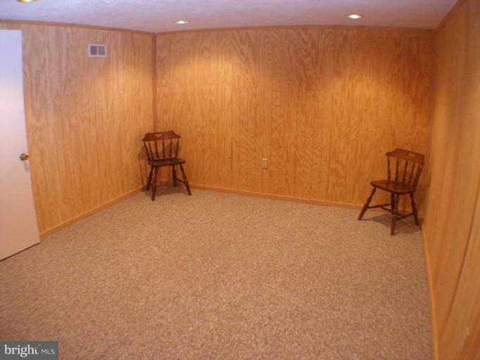 1084 Craftswood Road Catonsville, MD 21228 - Photo 4 of 9 Family Room