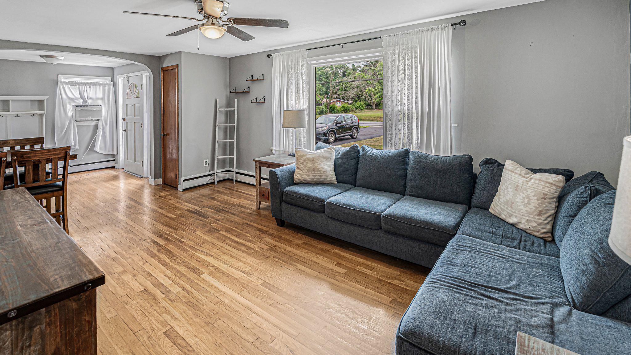 16 Garrison Road Elmer, NJ 08318 - Photo 5 of 17 Bright and inviting living space.