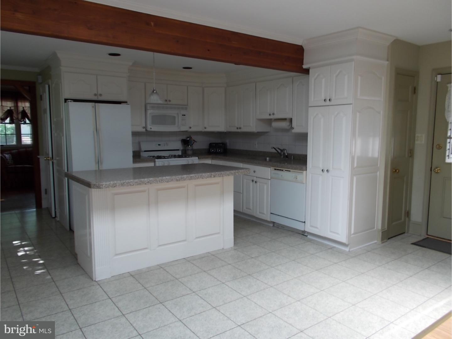 46 Shirley Road Hatboro, PA 19040 - Photo 5 of 19 Kitchen