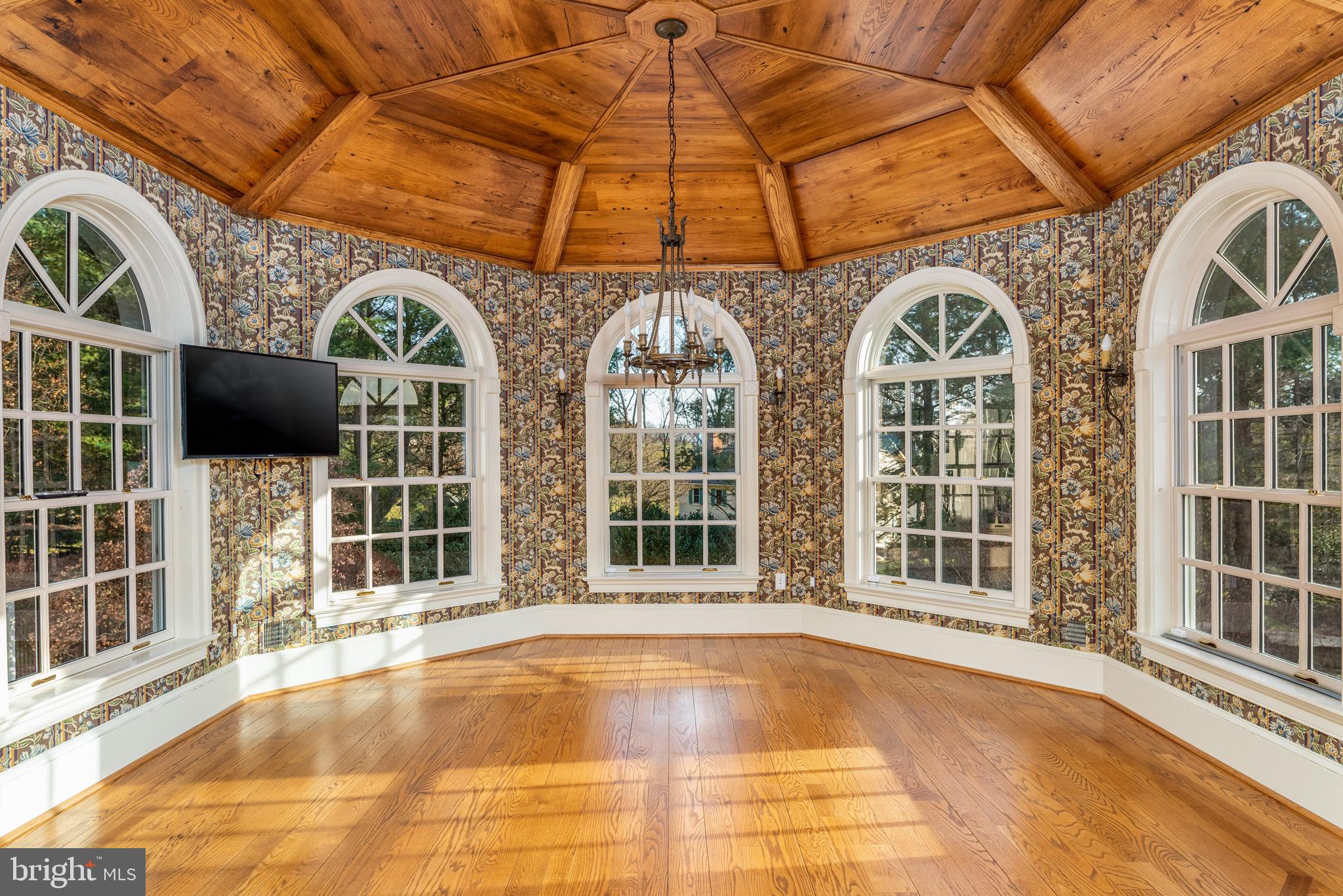400 Inveraray Villanova, PA 19085 - Photo 11 of 61 Breakfast room with ornate wood ceiling