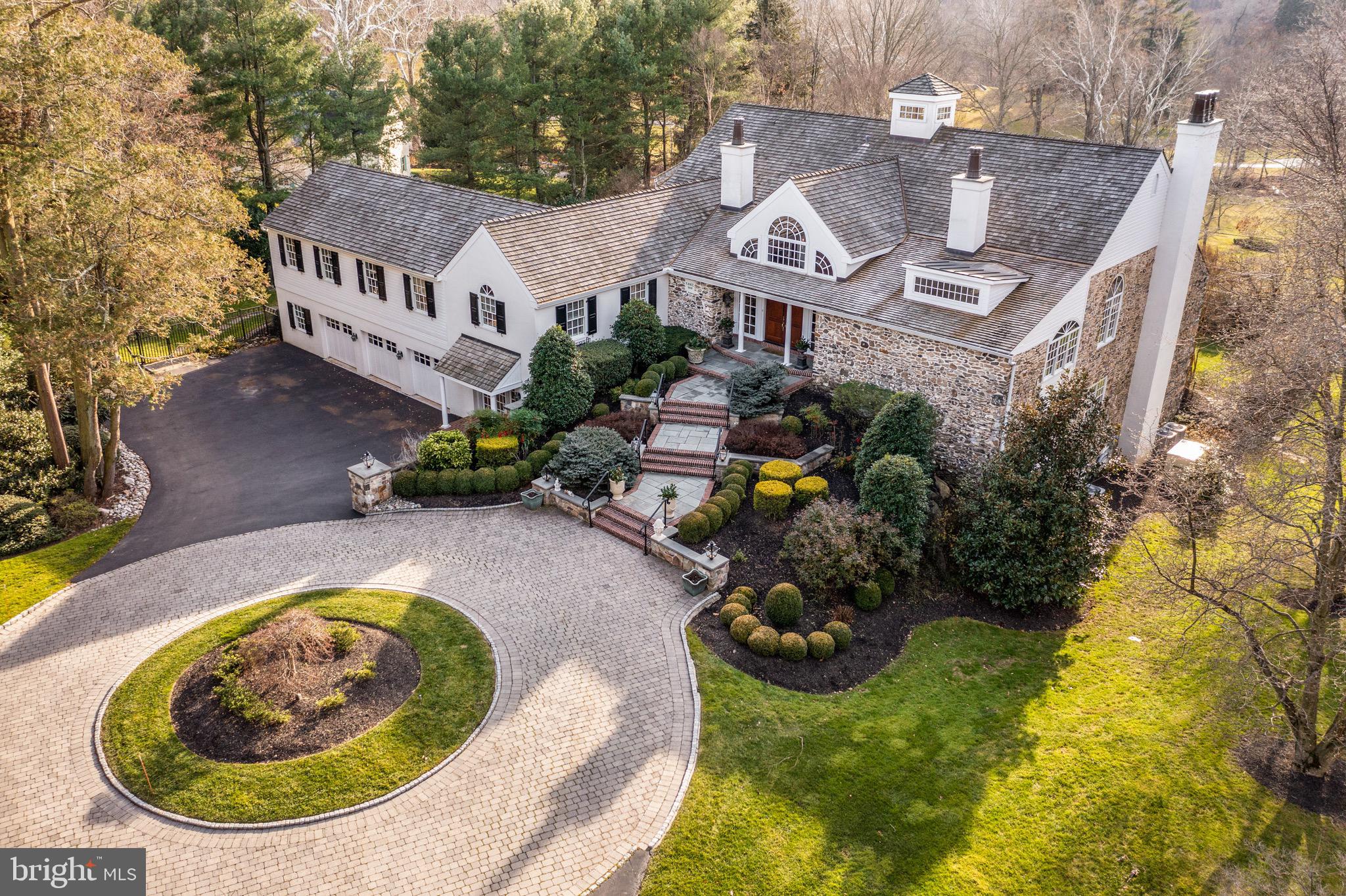 400 Inveraray Villanova, PA 19085 - Photo 2 of 61 1.25 acres with circular drive