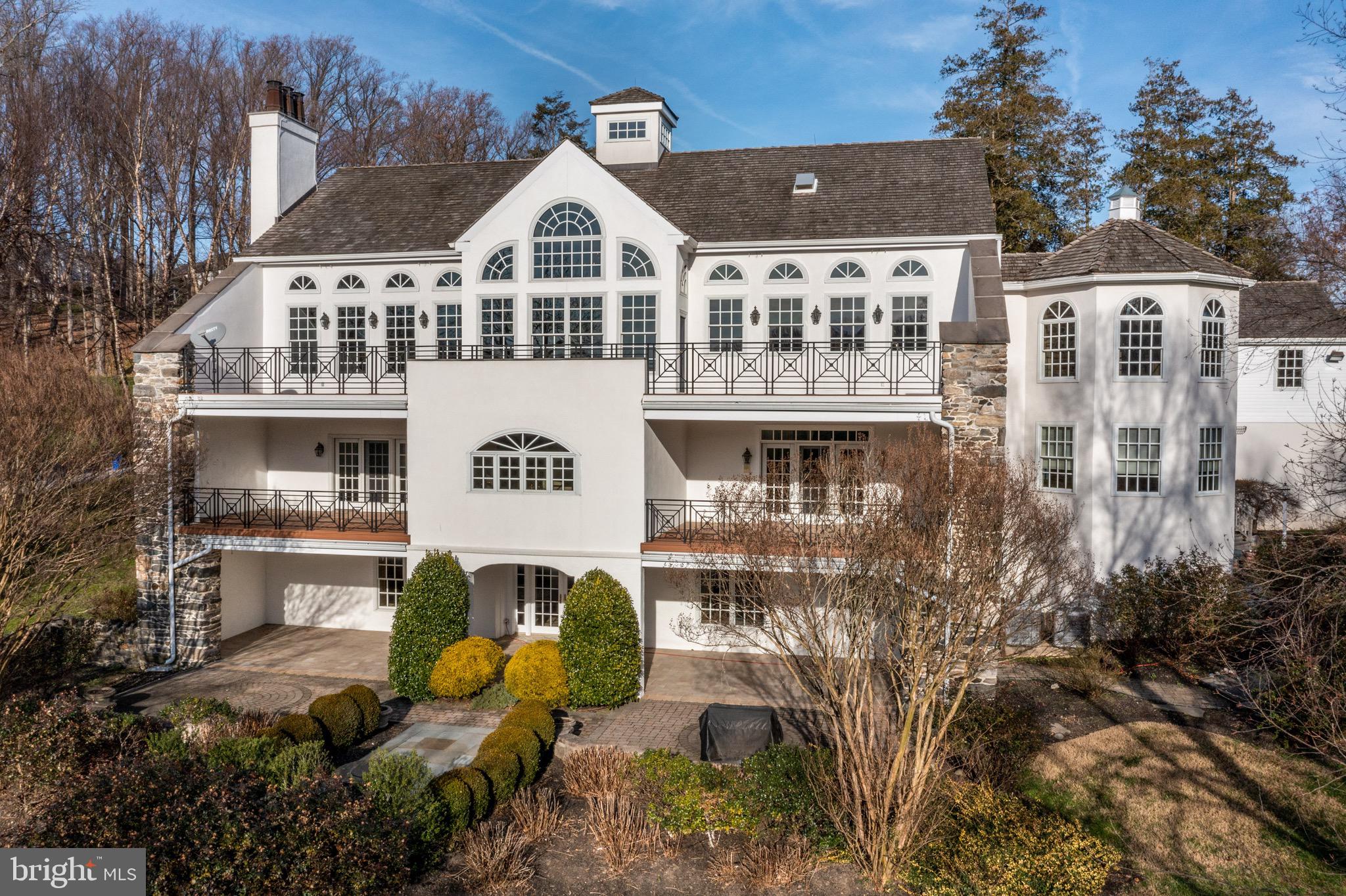 400 Inveraray Villanova, PA 19085 - Photo 3 of 61 Rear Facade overlooking The Willows Park