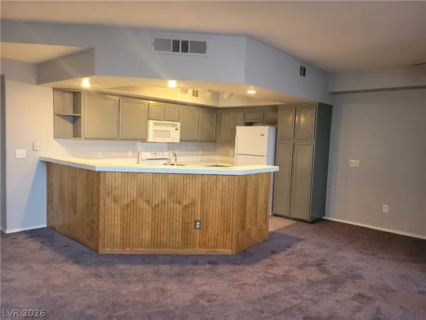 $1,750 | 6917 Cobre Azul Avenue, Unit 202, Las Vegas, NV 89108