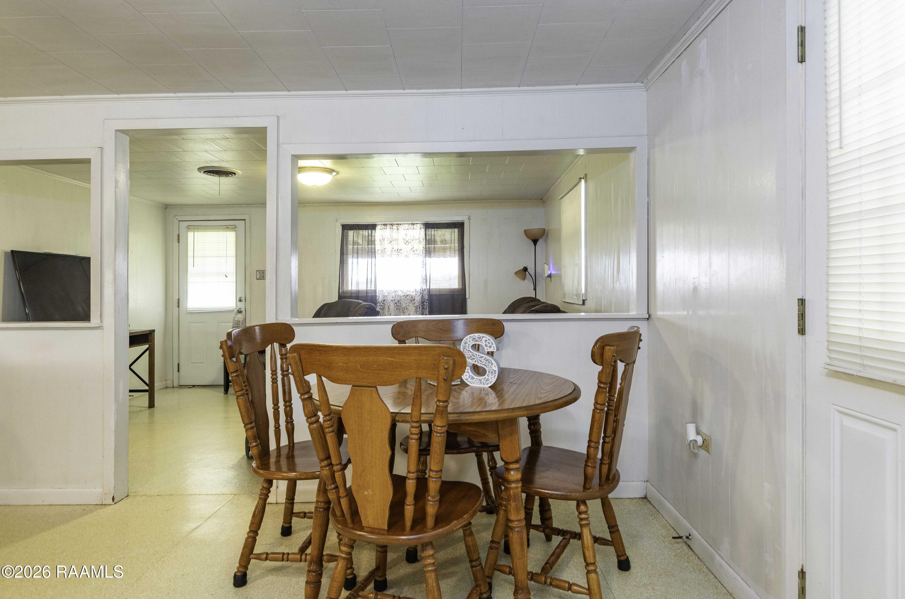 3230 Amerada Road Kaplan, LA 70548 - Photo 12 of 22 Dining Area 2