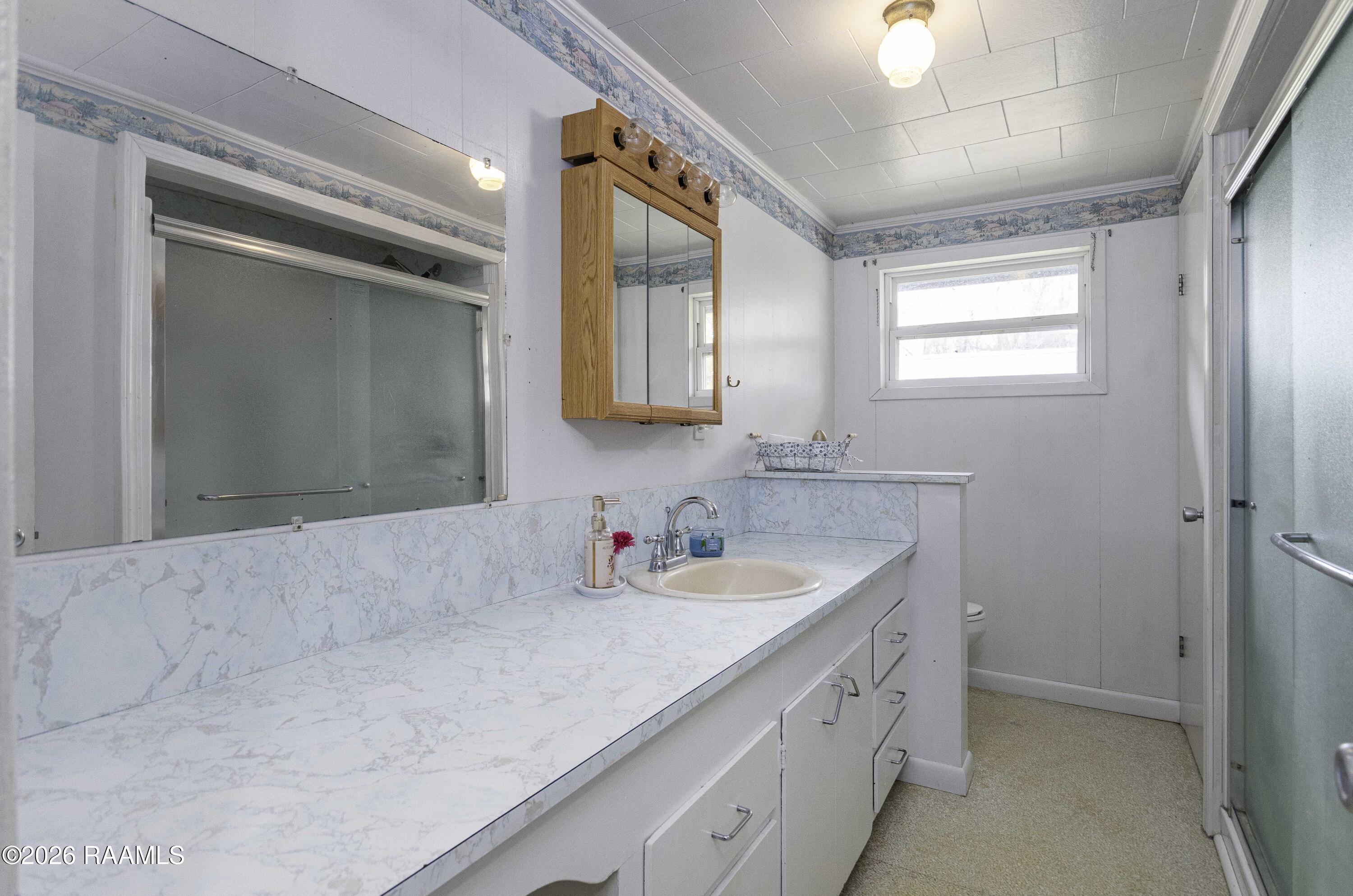 3230 Amerada Road Kaplan, LA 70548 - Photo 9 of 22 Guest Bath 1