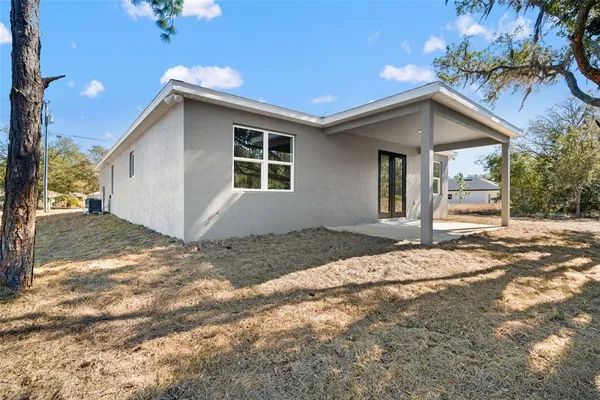 a view of an outdoor space and a yard