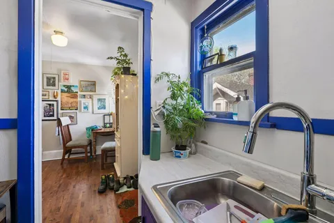 $325,000 | 1919 Como Avenue Southeast, Minneapolis, MN 55414