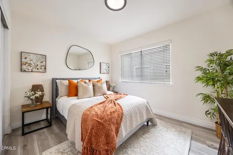 $749,888 | 49 North Parkwood Avenue, Unit 10, Pasadena, CA 91107