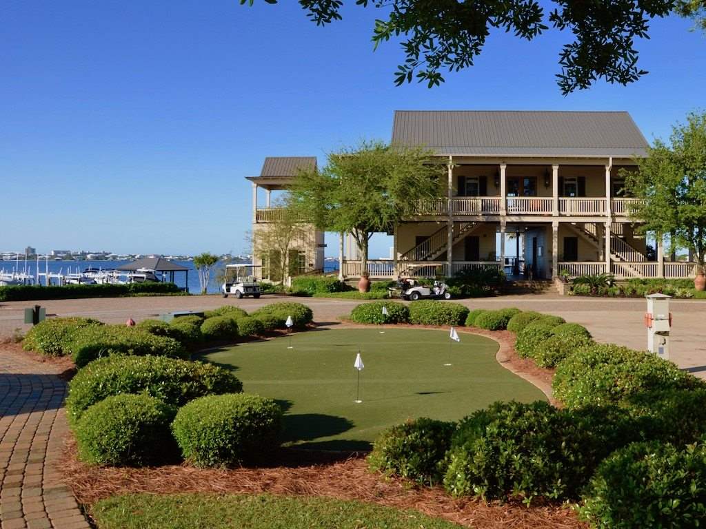 28888 Canal Road, Unit 39 Orange Beach, AL 36561 - Photo 18 of 21 Putting Green