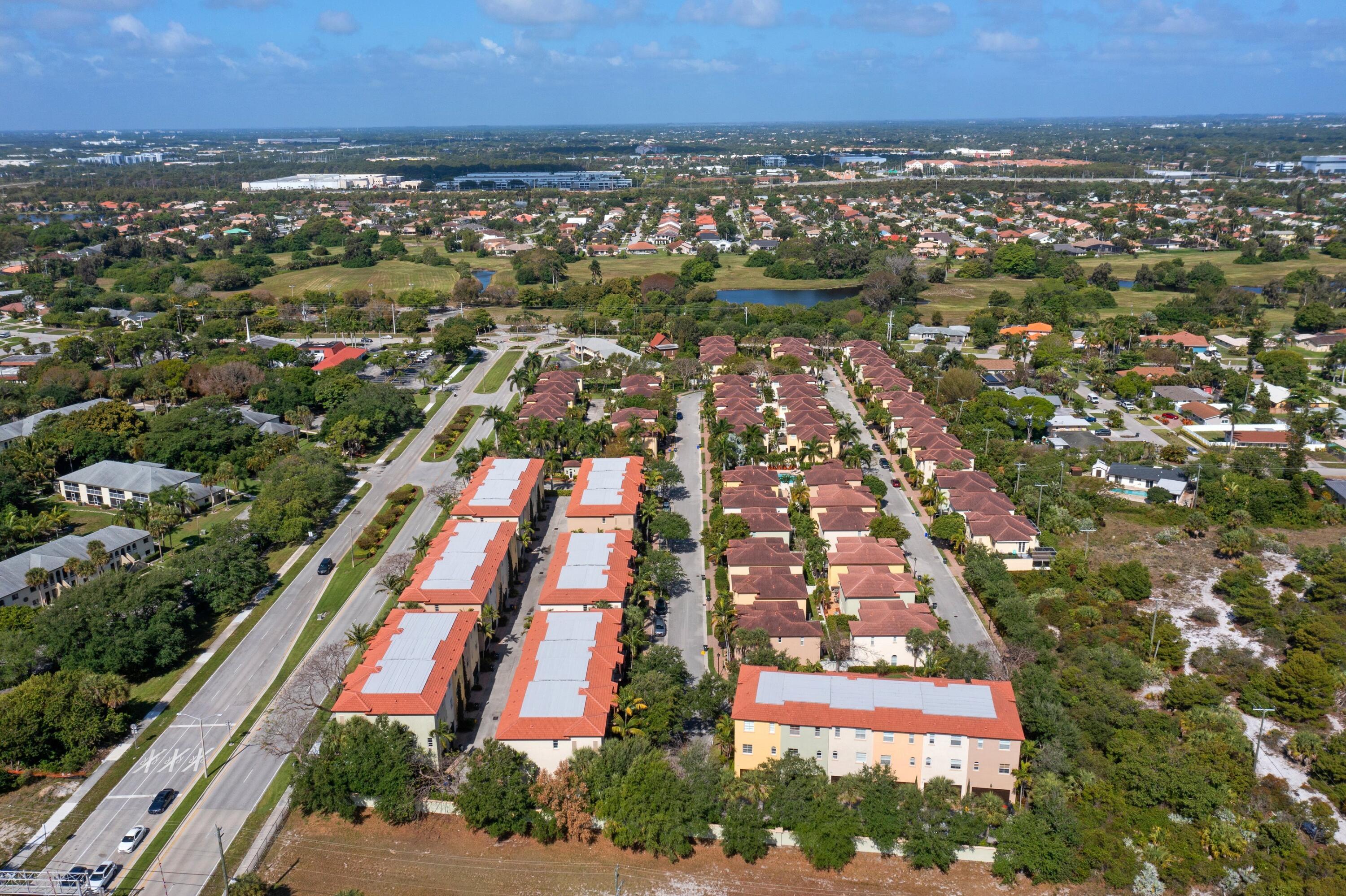 40 Via Floresta Drive Boca Raton, FL 33487 - Photo 30 of 40 DJI_0004.jpg-SMALL