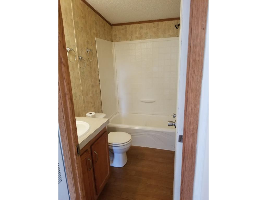 107 Patton May Road Telford, TN 37690 - Photo 18 of 18 2nd bath