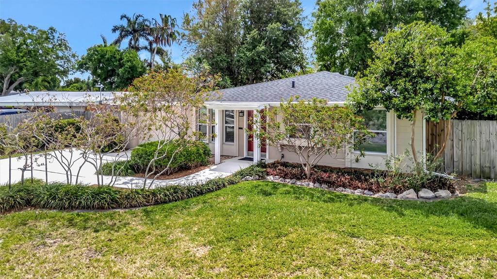 4478 Coco Ridge Circle Sarasota, FL 34233 - Photo 4 of 85