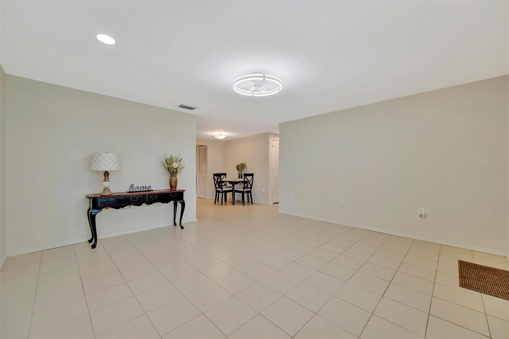 4478 Coco Ridge Circle Sarasota, FL 34233 - Photo 9 of 85