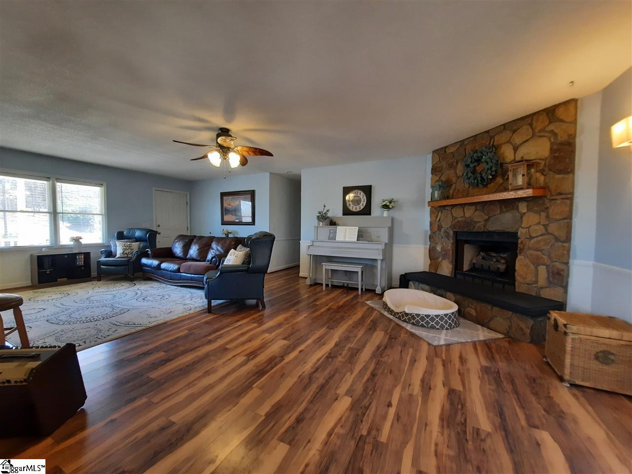 218 Fruit Mountain Road Easley, SC 29640 - Photo 3 of 33