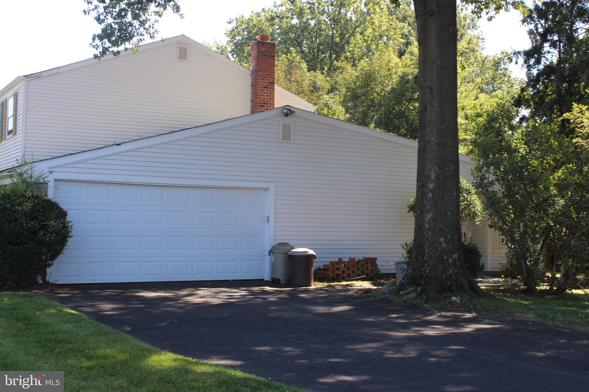 448 Andrew Road Huntingdon Valley, PA 19006 - Photo 13 of 29 Gallery Image 13