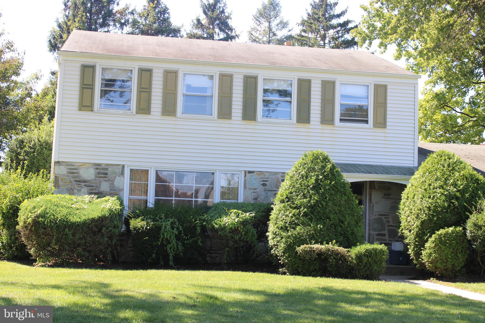 448 Andrew Road Huntingdon Valley, PA 19006 - Photo 3 of 29 Gallery Image 3