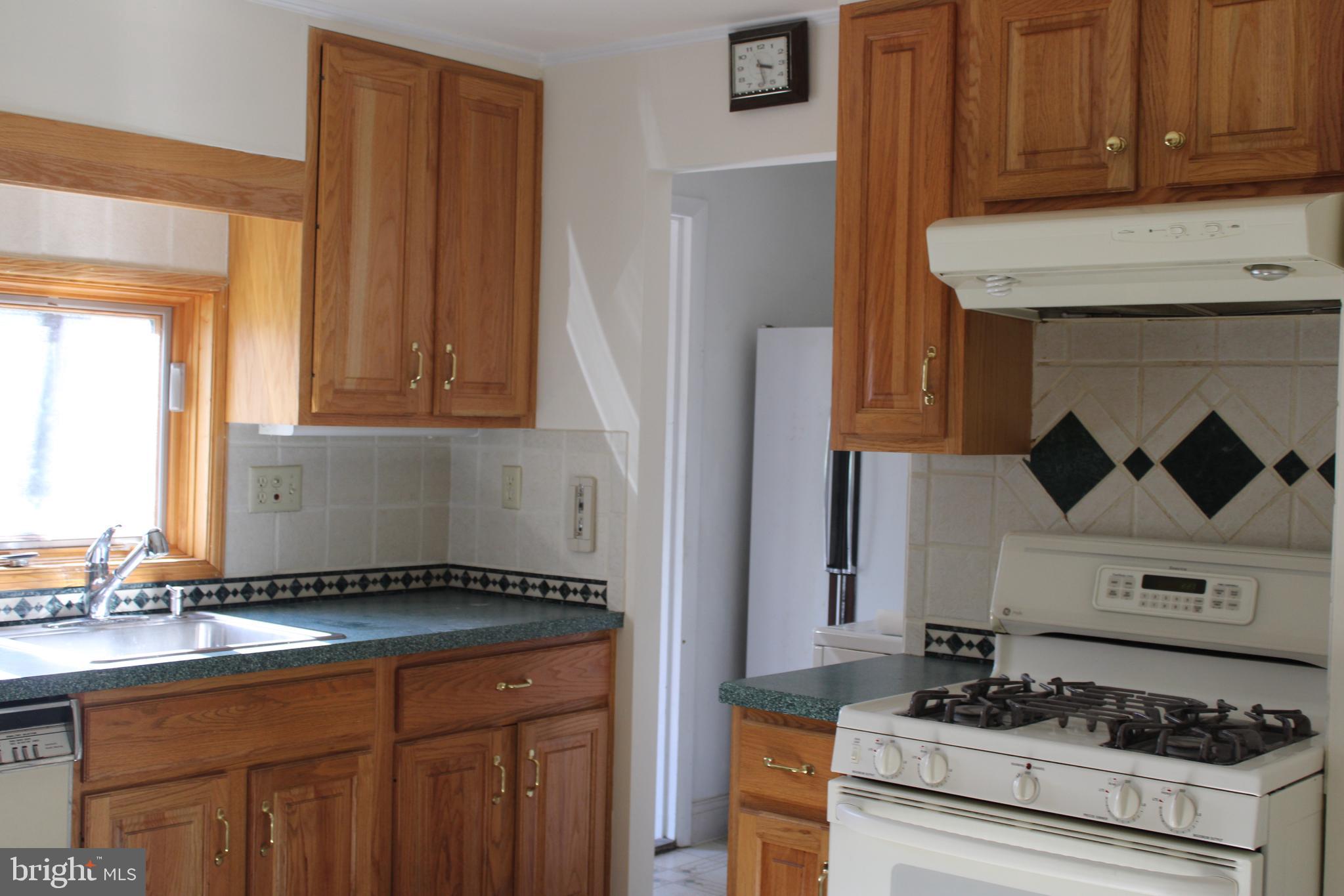 448 Andrew Road Huntingdon Valley, PA 19006 - Photo 21 of 29 Gallery Image 21
