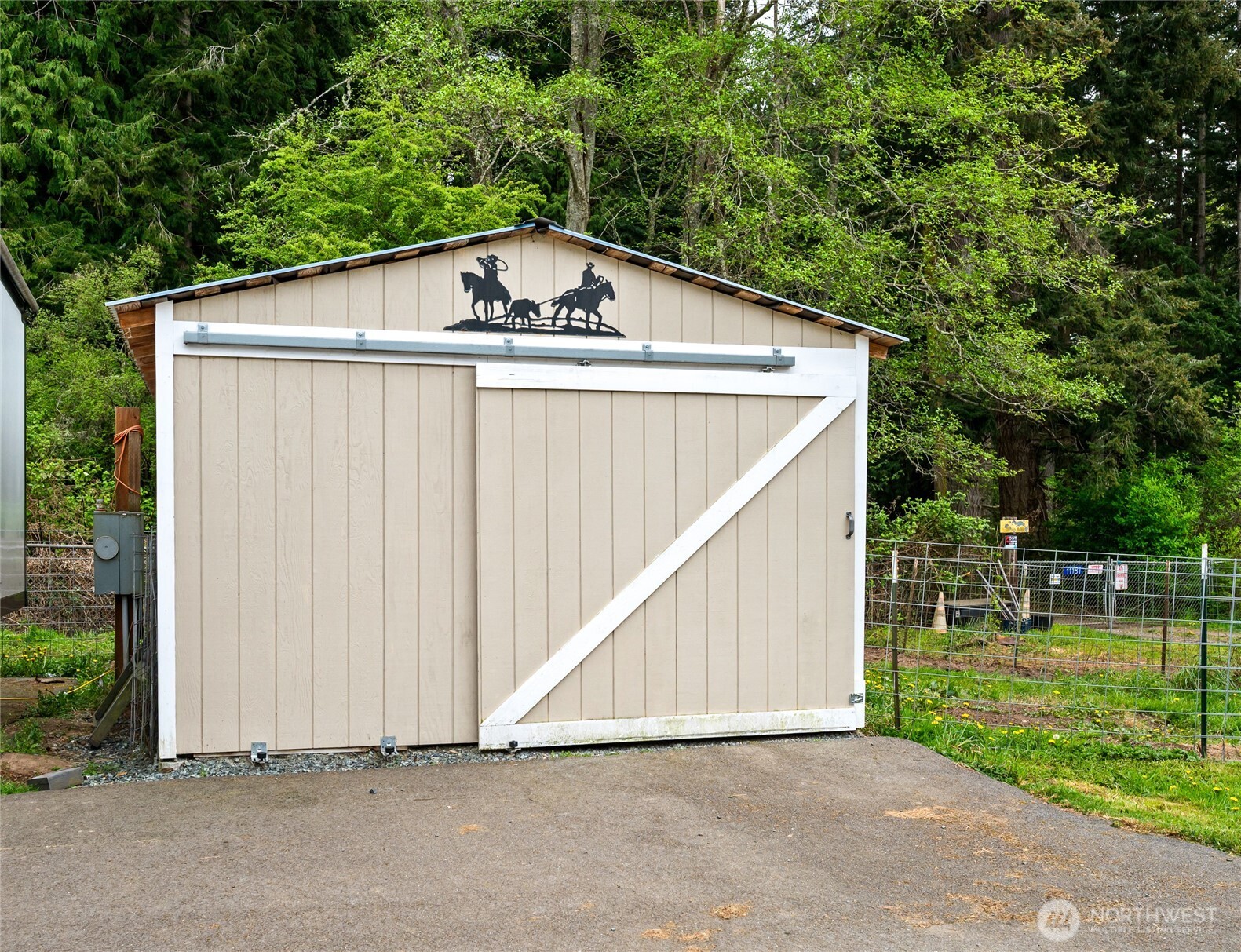 11179 Happy Valley Road Anacortes, WA 98221 - Photo 32 of 39 Gallery Image 32
