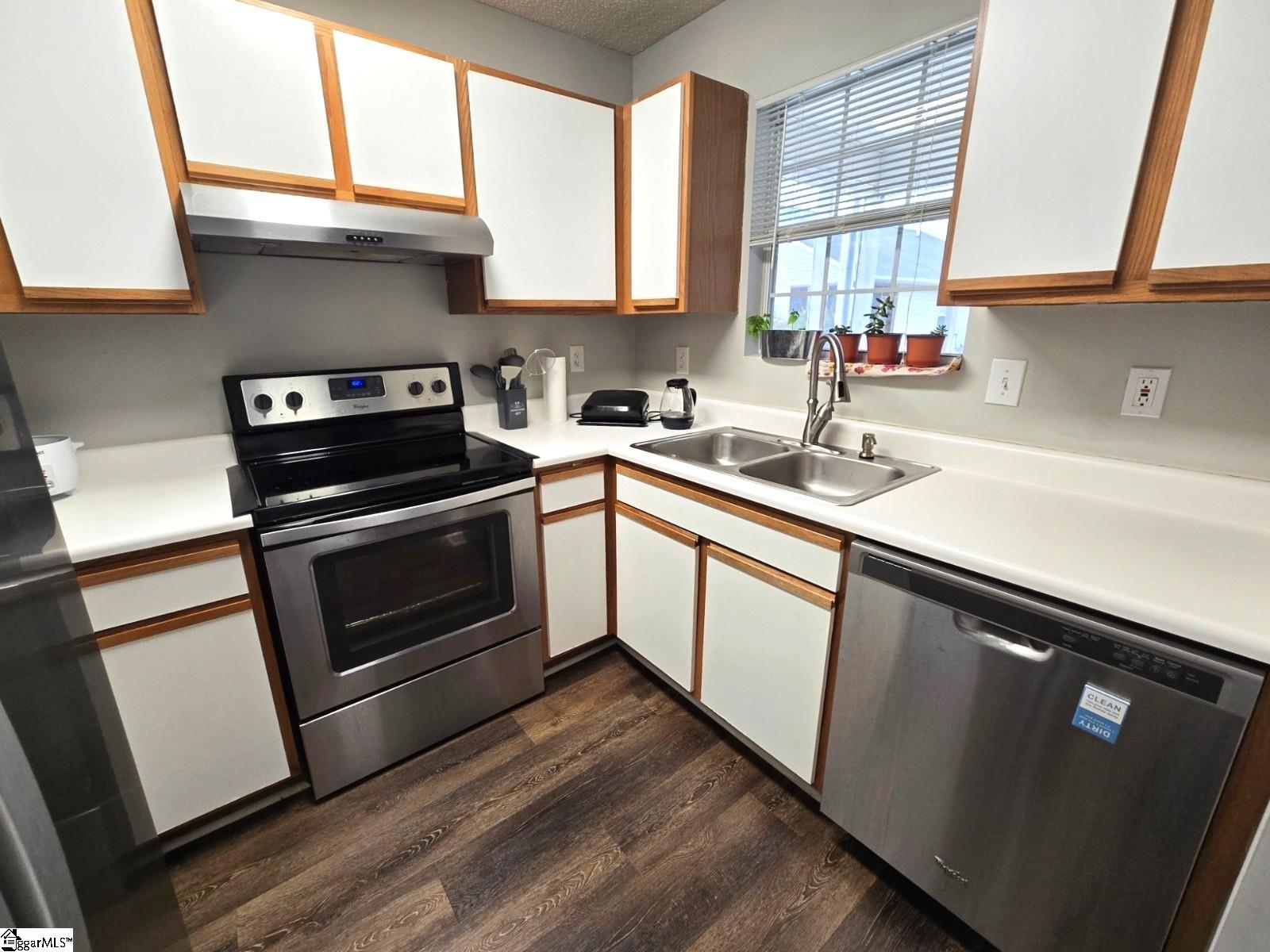 2 Allenwood Lane Greer, SC 29650 - Photo 4 of 24