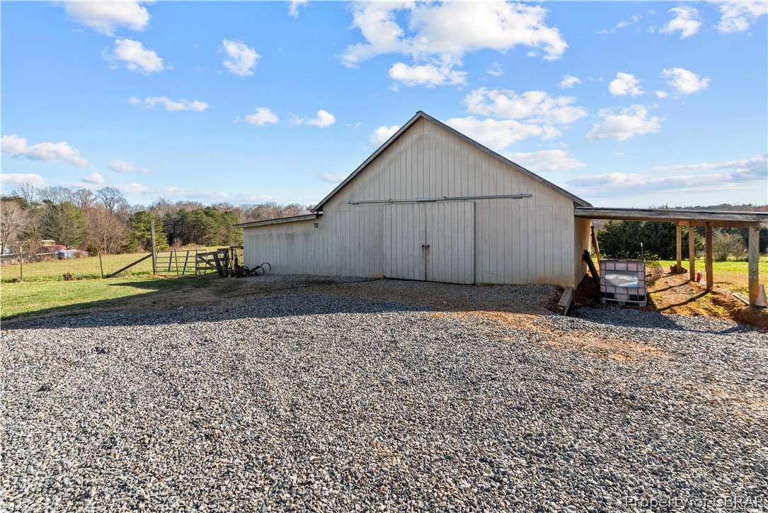 13311 Lodore Road Amelia Court House, VA 23002 - Photo 31 of 34
