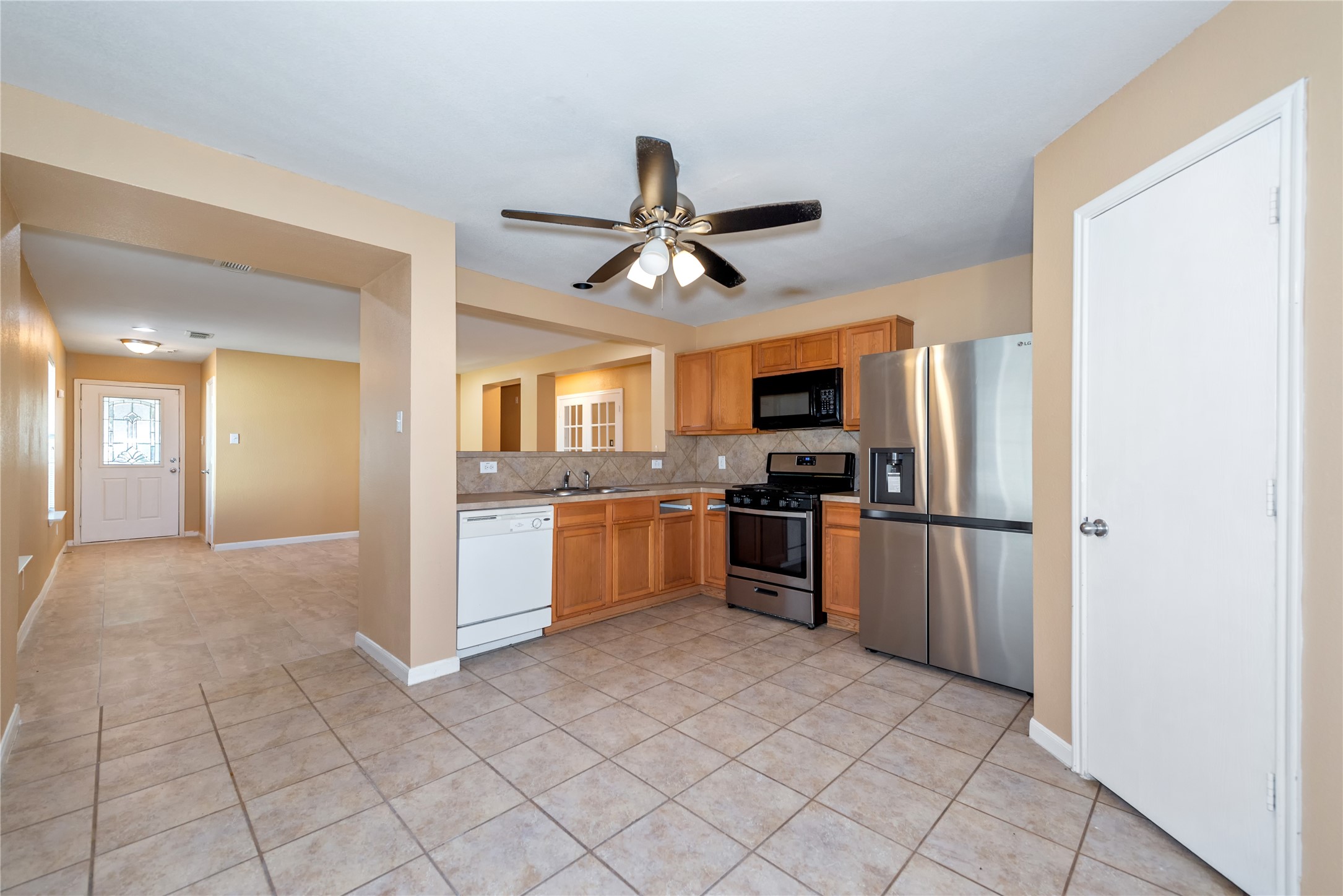 21219 Misty Brook Bend Lane Spring, TX 77379 - Photo 5 of 24